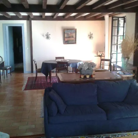 Holiday home Maison Desbarrats Baurech